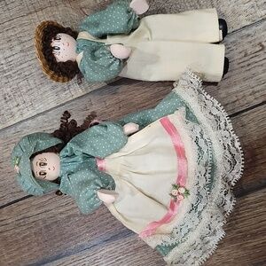 Vintage Wooden Clothes Pin Peg Doll Set Shelf Sitters Hand Painted Country